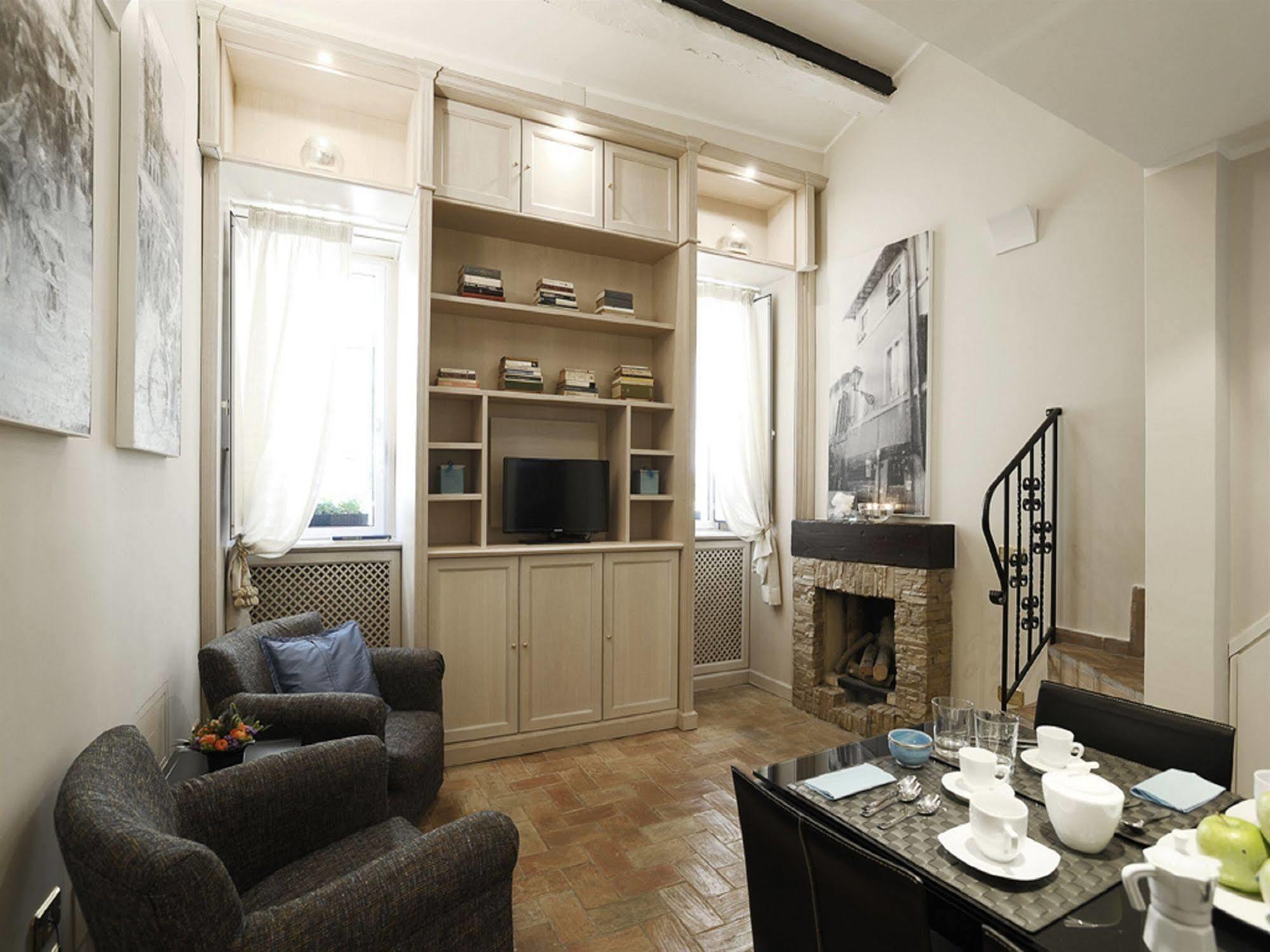 Antiche Residenze Romane Navona Екстериор снимка
